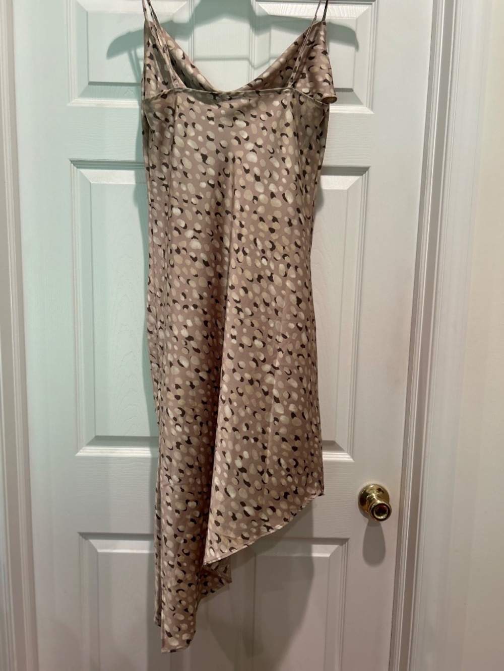 Forever 21 Beige Geo Satin Asymmetrical Hem Midi Sheath Dress Sz Large - Picture 2 of 9